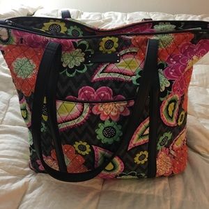 Vera Bradley trimmed Vera bag